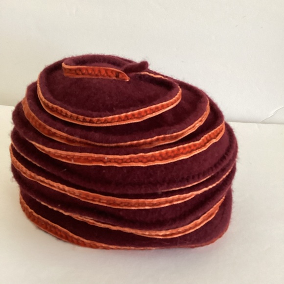 Italian Wool Felt Sculptural Beret Cloche Hat Burgundy Orange Trim Avant Garde - Picture 5 of 14
